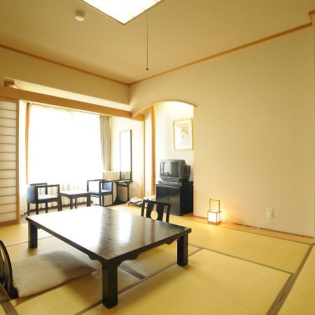 Spa & Resort Hotel Akinomiyasanso Akita Kültér fotó