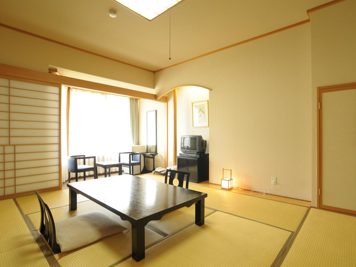 Spa & Resort Hotel Akinomiyasanso Akita Kültér fotó